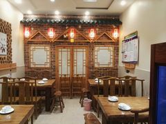 大堂-东来菜馆•手抓海鲜家常菜•海鲜锅贴(鸽子窝店)