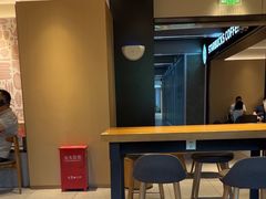 -星巴克臻选(上海中环广场2F店)