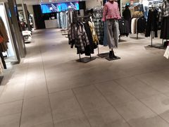 -ZARA(世贸天阶店)