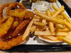 -The Habit Burger Grill 哈比特汉堡(复兴soho店)