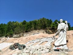 -九鼎铁刹山风景区