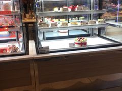 面包甜点陈列柜-巴黎贝甜(国贸店)