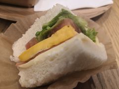 火腿鸡蛋全麦三明治-多乐之日(五道口店)