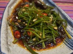 -香巴拉云南餐厅(华莱坞店)