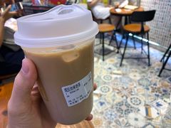 现拉丝袜奶茶-美芝莲(东方宝泰店)