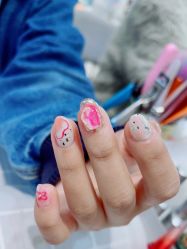 -UGIRL有个美甲