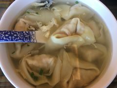 -笑来喜馄饨小笼工坊店(湖滨街店)