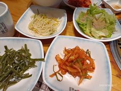 -唯成•韩国炭火烤肉 유성고기