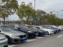 -奕欧来上海购物村停车场