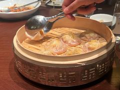 蟹粉鲜肉大包-新荣记(建国门外大街店)