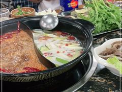 -灌县老妈砂锅串串香(万科红生活广场店)