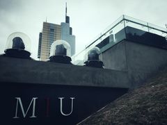 -UNI UNI(环亚凯瑟琳店)