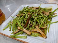 藜蒿炒香干-桐庐土菜馆·传承经典土菜