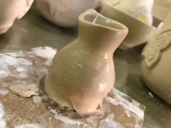 -泥娃娃DIY陶吧(易生活购物公园店)