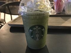 -星巴克(南宁民歌湖店)