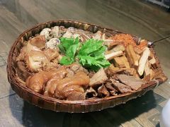 卤拼-灶东家民间菜(回兴店)