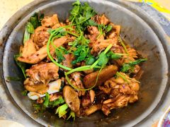 -芳村榕树头叹佬鸡煲(体育西店)