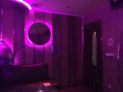 -奉化一页时尚KTV(奉化店)