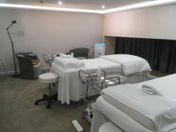 -JNK皮肤管理中心