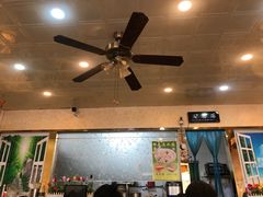 大堂-伊鼎牛肉面(潍坊路店)