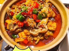 肥肠鸡煲-霸气大叔干锅鸭头·龙虾烧烤·川菜·赛事直播(三里屯店)