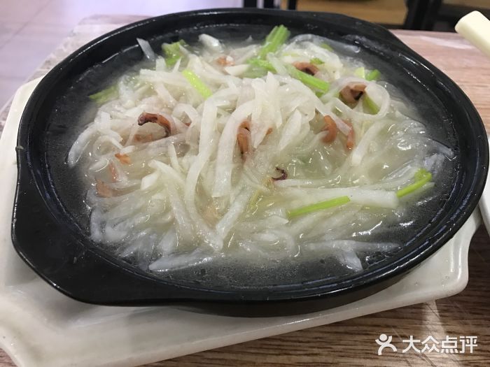 鱿鱼萝卜丝煲