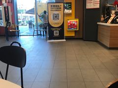 -麦当劳(百联西郊购物中心店)