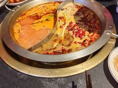 -沸炉重庆老火锅(军事博物馆店)