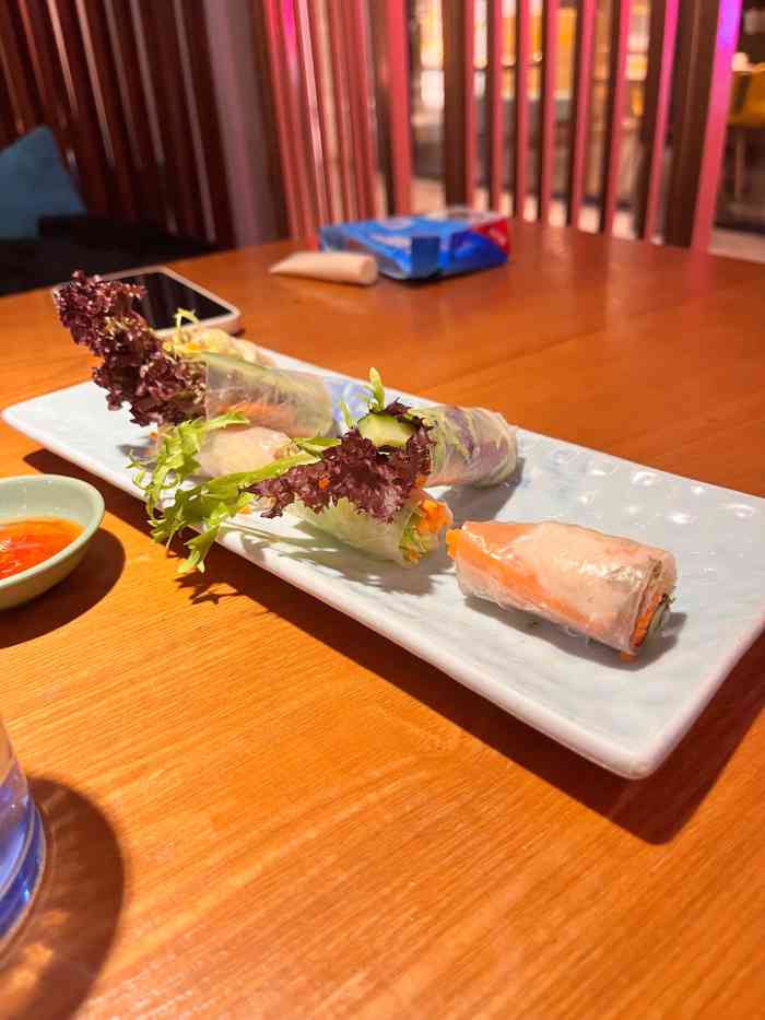 蓝象泰国餐厅(银泰中心店)-"好像合肥新开的泰国菜都没活下来,蓝象算