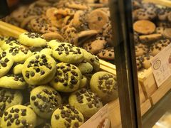 -宏发红西饼屋(天津路店)