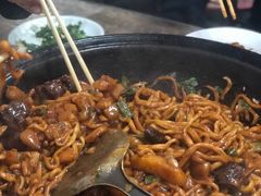 红烧排骨焖面-日新铁锅焖面(坝上店)