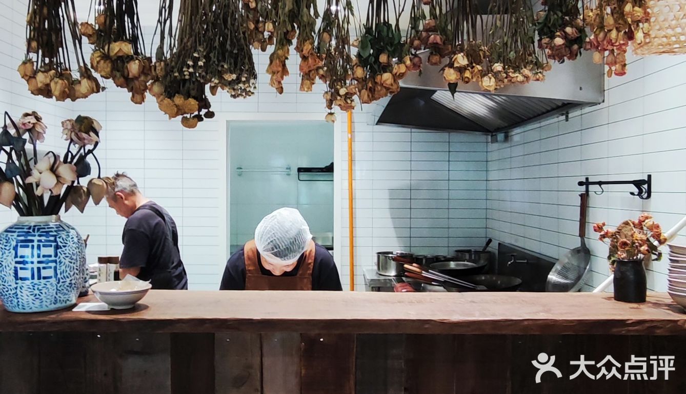 探索独特小店咯~