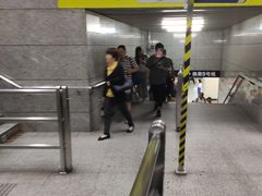 -陆家浜路(地铁站)