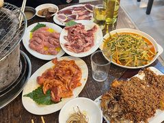 -韩风烤牛肉冷面店