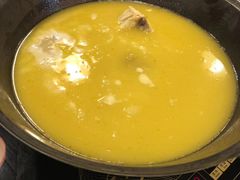 -鲜入围煮花胶鸡海鲜火锅