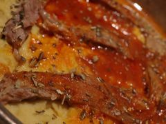 热的鹰嘴豆泥酱上边加羊肉-Pasha帕夏土耳其餐厅(南昌路店)