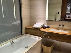 -广州汇华希尔顿逸林酒店