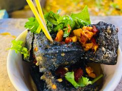 -黑色经典臭豆腐·湖南特产(步行街店)