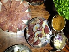 -原始泥炉烤肉(总店)