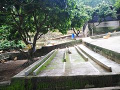 -满記土窑烧鷄波浪山莊