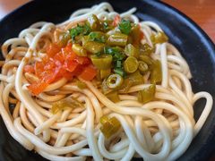 热干面-莲餐厅·湖北菜·藕汤是头牌(愚园路店)
