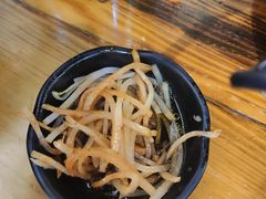 -丽虹云南过桥米线(兴工街店)