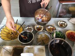 夹牛肉凉粉-小陈方酥锅盔(古城总店)