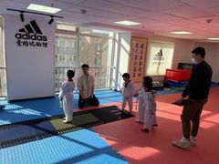 -adidas壹跆运动馆(世纪经贸大厦店)