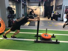 -Freedom Fitness私教健身俱乐部(徐虹北路店)