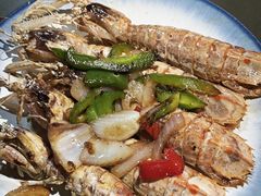 -三姐妹·海鲜大排档