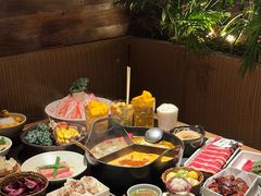-三出山火锅(南京万象天地店)