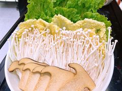 -红鼎豆捞·非遗鲍皇汤火锅(宝丰路店)