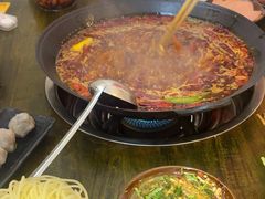 -黄潇洒老火锅(九眼桥宏济巷店)