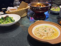 -鲁菜根·泰安菜(万达店)